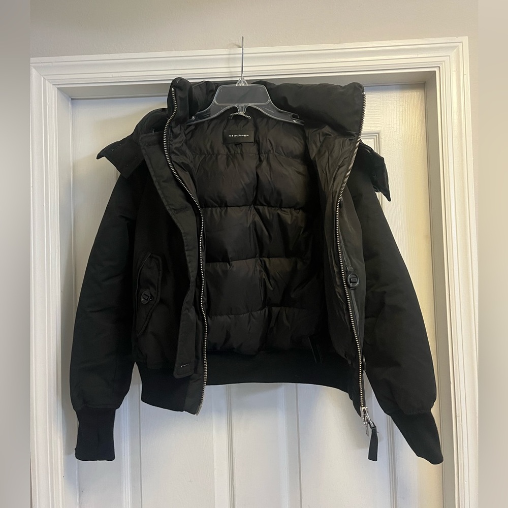Black winter jacket / snow jacket womens